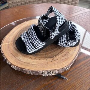GB girls Black & White Gingham Strappy Sandals for Kids